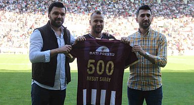 Elazığspor Kaptanı Mesut 500. Maçına Çıktı