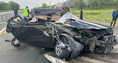 Elazığ'da kamyon ile otomobil çarpıştı: 4 yaralı