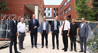 CHP Heyeti, Elazığ'da yapılan okulları ziyaret etti