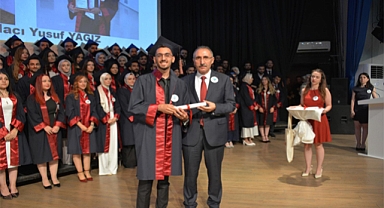 FÜ'si Diş Hekimliği Fakültesi beşinci dönem mezunlarını verdi