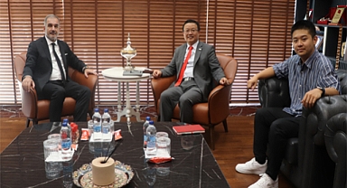 Çin ile ticari ilişkilerimizi geliştiriyoruz