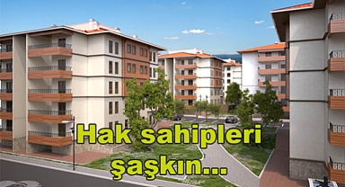 Evlerini teslim almayan hak sahibinden site yönetimine tepki… 