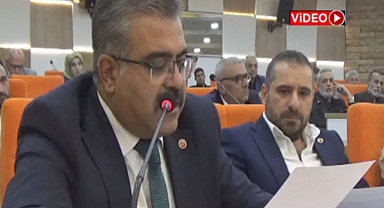Belediye Başkanı ile Mali Hizmetler Müdürünün açıklamalarını meclis kararaları ile çürüttü
