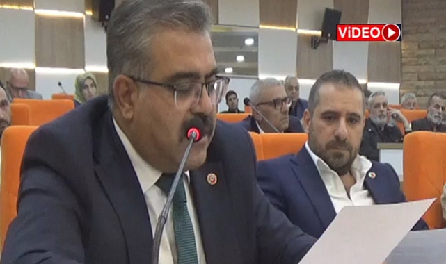 Belediye Başkanı ile Mali Hizmetler Müdürünün açıklamalarını meclis kararaları ile çürüttü