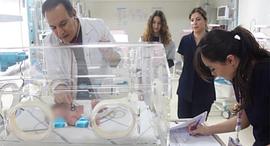 17 Kasım Dünya prematüre günü kutlandı