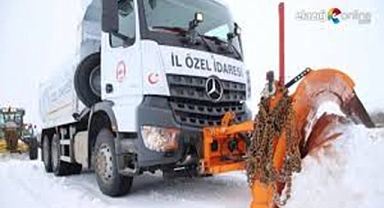 Kar yağışı 230 köy yolunu ulaşıma kapattı