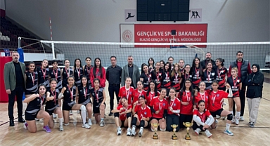 Yıldız Kız Yerel lig şampiyonasında dereceye giren takımlar belli oldu