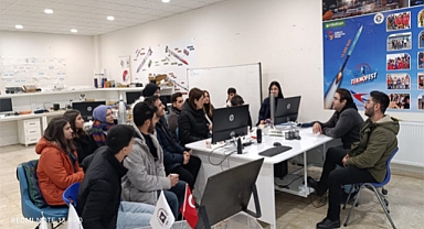 Astra havacılık kulübü TRoket takımını ziyaret etti