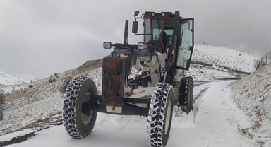 Kar yağışı 159 köy yolunu ulaşıma kapattı