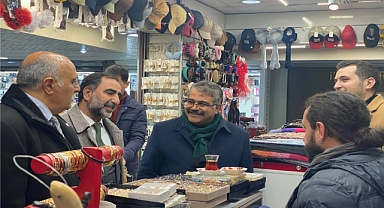 Yeniden Refah Partisi, İzzetpaşa Mahallesi'nde esnaf ve vatandaşlarla buluştu