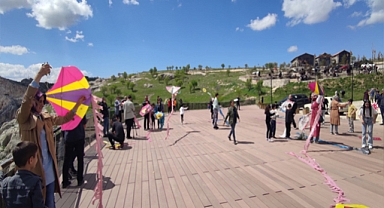 Elazığ'da Turizm haftası uçurtma şenliği ile sona erdi