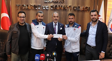 Alan: 10 milyonluk çeki Elazığspora takdim etti 