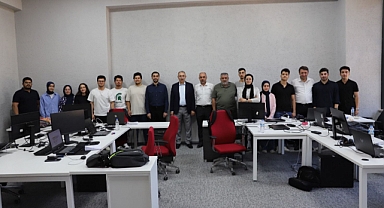 FÜ'si Rektörü Prof. Dr. Göktaş, AR-GE Merkezini ziyaret etti