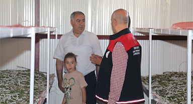 İl Tarım ve Orman Müdürü, İpek böceği üreticisini ziyaret etti