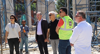 Rektör Prof. Dr. Göktaş, Merkezi Amfi inşaatında incelemelerde bulundu
