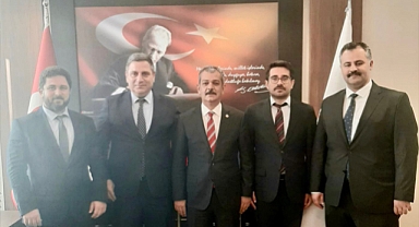 Keleş'ten Sağlık Bakanlığı'na Ziyaret: Elazığ'ın sağlık altyapısı masaya yatırıldı