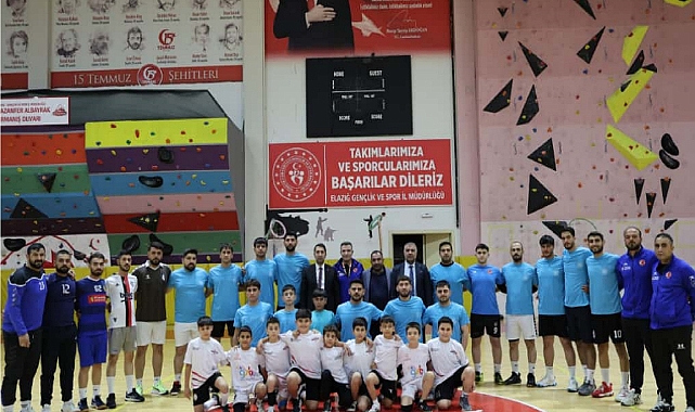 Hentbolda, 2. Lig Erkek takımı parlıyor, altyapı da umut vadediyor