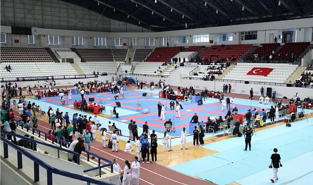 Türkiye Karate şampiyonası Elazığ'da başladı