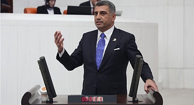 Böyle muhalafet partisi milletvekili dostlar başına...!