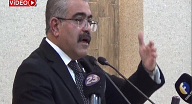 Elazığ Belediyesi bu çağda macrafayla kar temizliyor