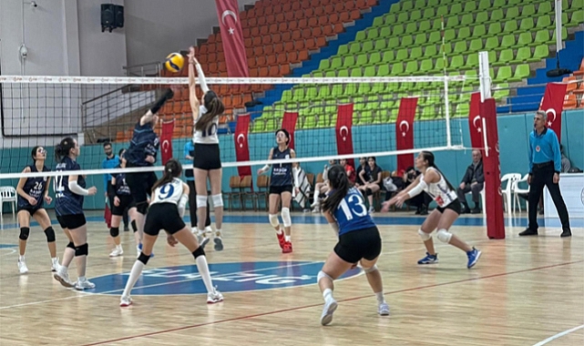 Elazığ'da Yıldız kadınlar voleybol il birinciliği müsabakaları tamamlandı