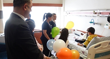 FÜ’si Hastanesi’nde karne sevinci 