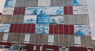 Elazığ'da 6 katlı milyonluk otopark hayalet yapıya döndü