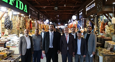 Saadet Partisinden bayram öncesi esnaf gezisi