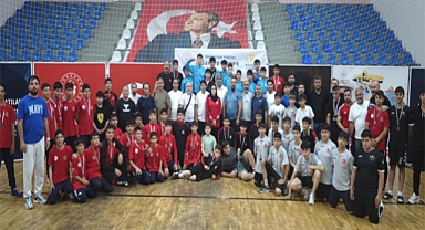 ANALİG Güreş grup şampiyonası’nda Elazığlı sporculardan başarı