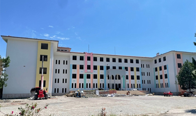 Özel gereksinimli öğrencilere yeni okul, öğretmenlere modern tesis